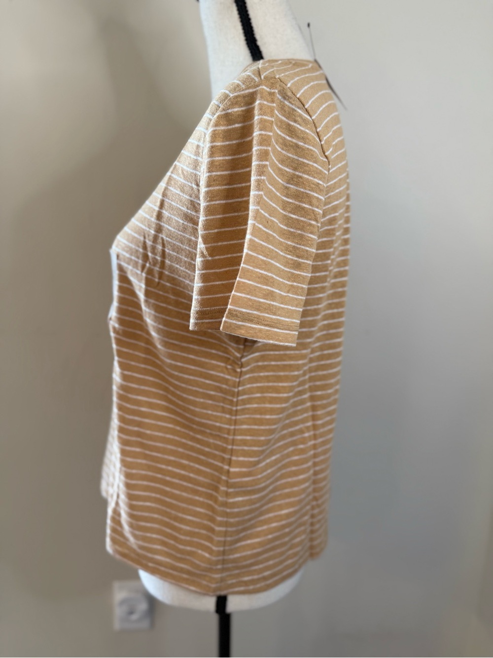 Banana Republic Factory linen blend tan white striped tee SZ M - Picture 3 of 12
